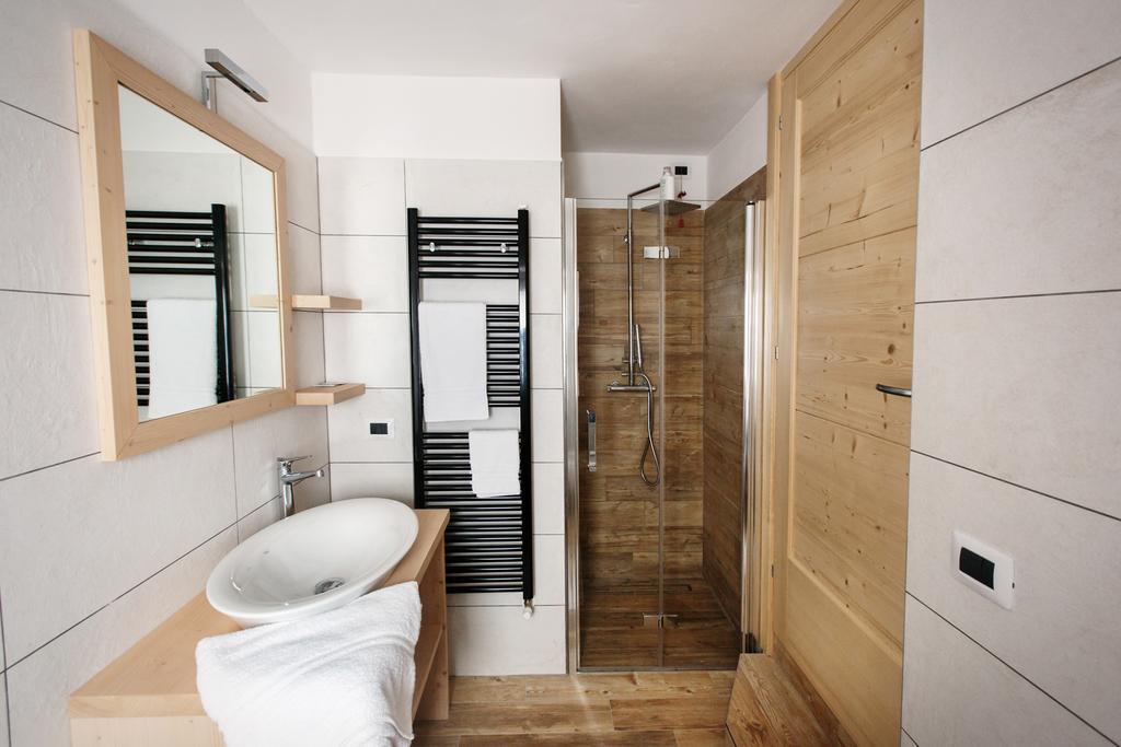 La Marmote Albergo Diffuso Di Paluzza Ronc Δωμάτιο φωτογραφία